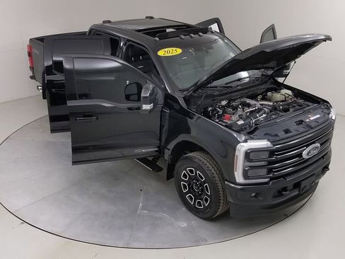 Certified 2025 Ford F250 Platinum AWD/4WD image 51
