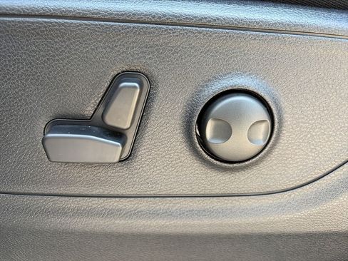 New 2027 RAM 1500 4x4 Crew Cab image 19