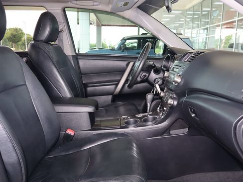 Used 2010 Toyota Highlander SE AWD/4WD image 42