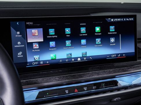 Used 2025 BMW 740i xDrive image 27