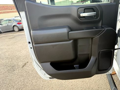 Used 2019 Chevrolet Silverado 1500 LT w/ Convenience Package image 17