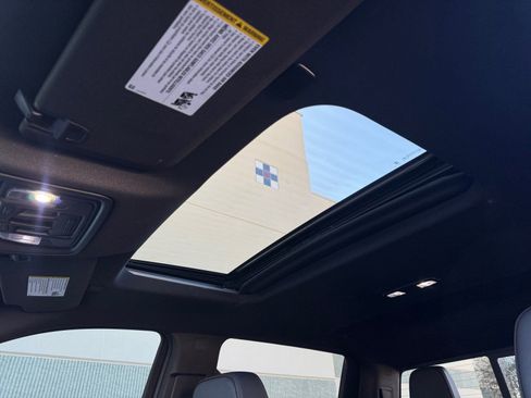 Used 2025 Chevrolet Silverado 3500 High Country w/ High Country Premium Package image 24