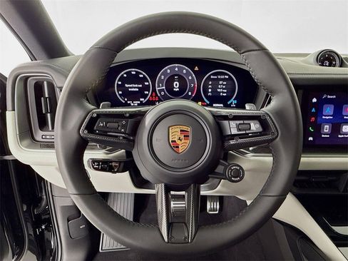 New 2026 Porsche Cayenne S image 17
