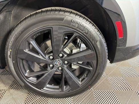 Certified 2025 Buick Envision Sport Touring image 10