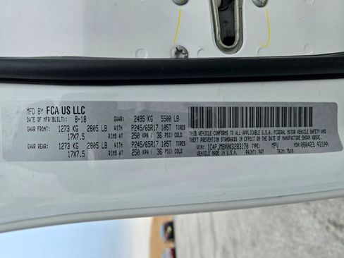 Used 2019 Jeep Cherokee Trailhawk w/ Comfort/Convenience Group image 35