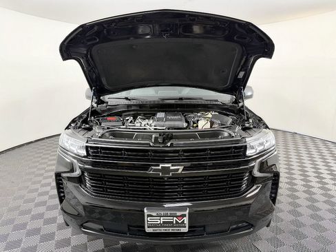 Used 2023 Chevrolet Suburban RST w/ Luxury Package AWD/4WD image 21