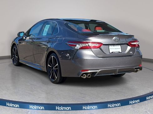 Used 2018 Toyota Camry XSE image 8