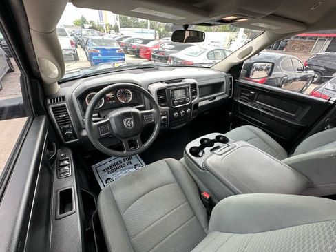 Used 2018 RAM 1500 Express AWD/4WD image 26