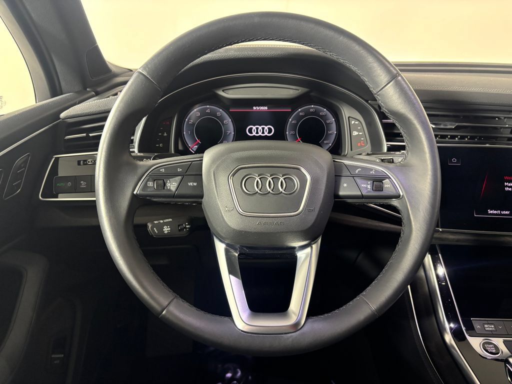 Used 2023 Audi Q7 2.0T Premium Plus w/ Premium Plus Package AWD/4WD image 14
