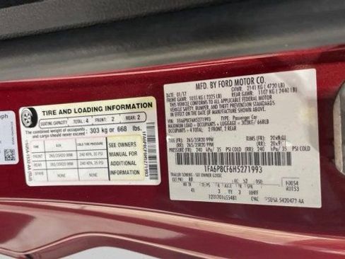 Used 2017 Ford Mustang GT Premium w/ Equipment Group 401A image 17