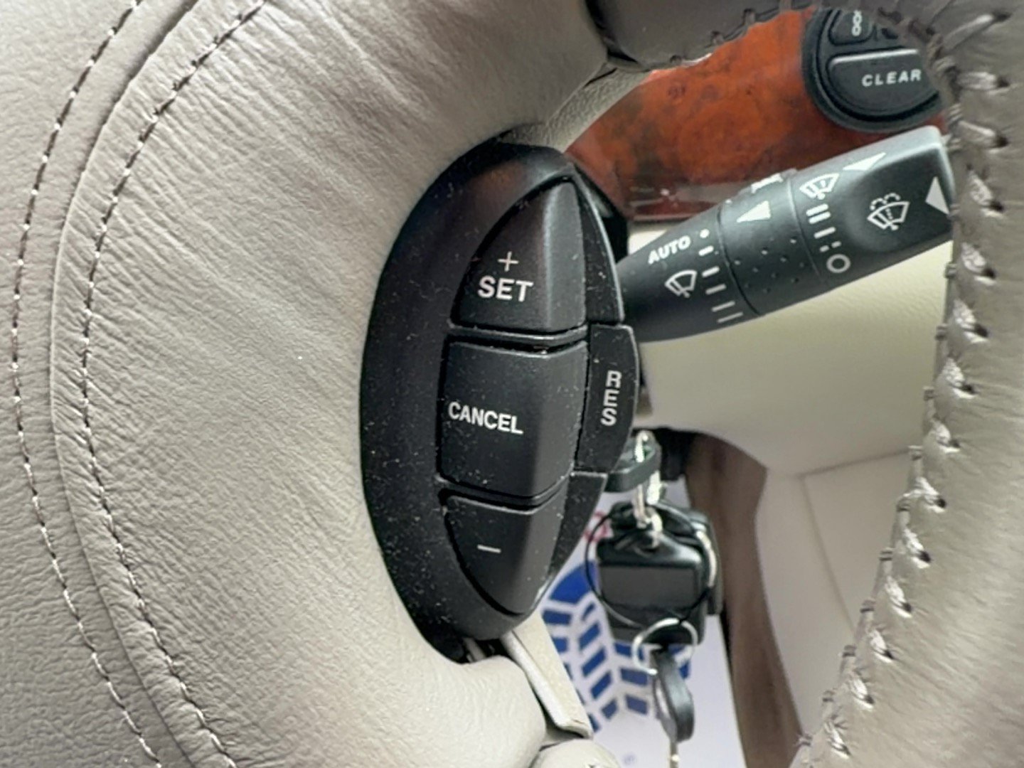 Used 2000 Jaguar XJ RWD image 15