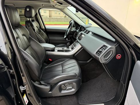 Used 2014 Land Rover Range Rover Sport HSE AWD/4WD image 18