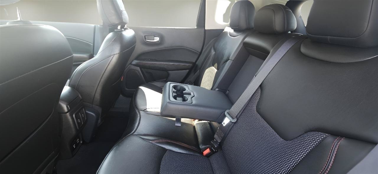 Used 2020 Jeep Compass Trailhawk w/ Cold Weather Group AWD/4WD image 23