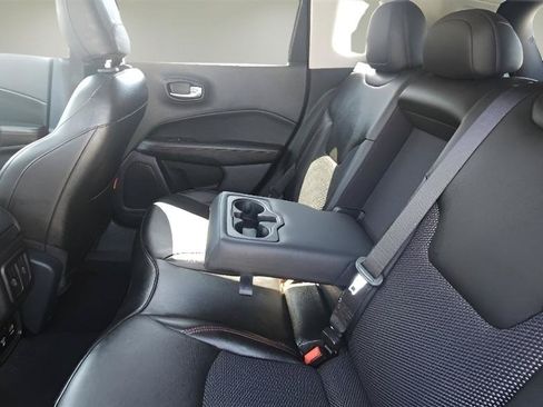 Used 2020 Jeep Compass Trailhawk w/ Cold Weather Group AWD/4WD image 23
