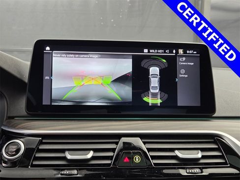 Certified 2023 BMW 530e w/ Premium Package image 33