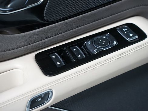 Used 2021 Lincoln Aviator Grand Touring w/ Equipment Group 301A image 34