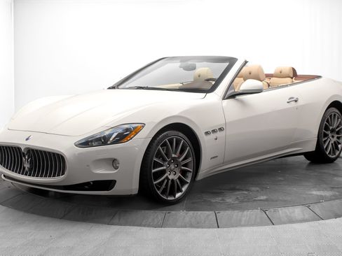 Used 2013 Maserati GranTurismo Sport RWD image 7