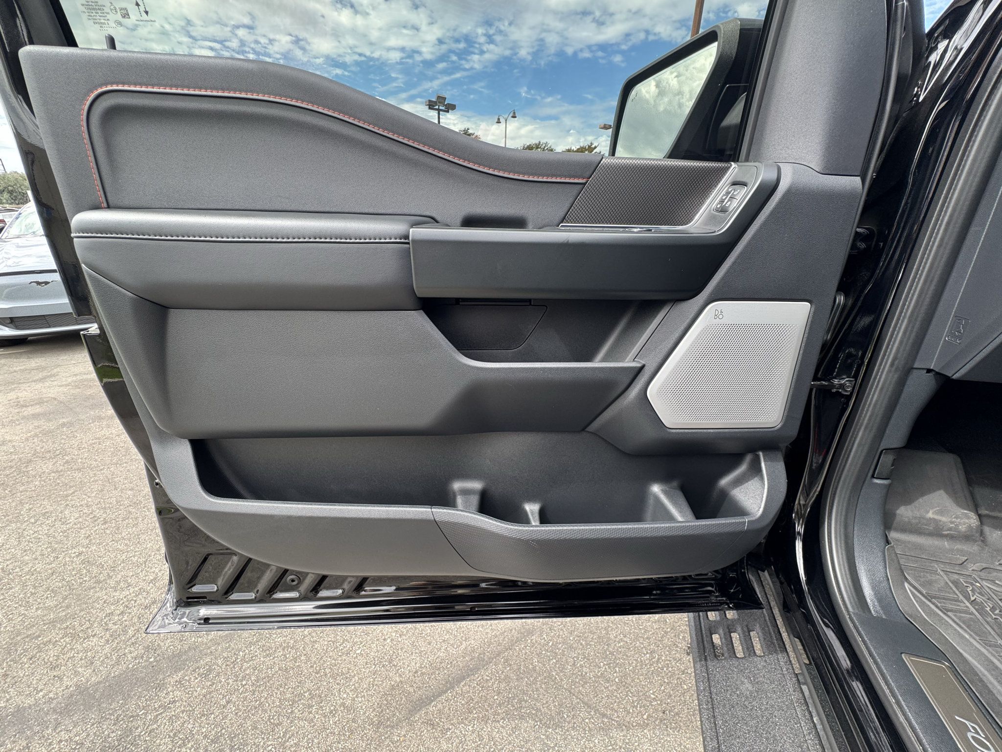 Used 2026 Ford F150 Raptor AWD/4WD image 17