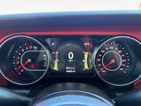 Used 2021 Jeep Gladiator Rubicon w/ Cold Weather Group AWD/4WD image 21