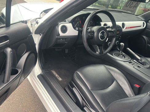 Used 2013 MAZDA MX-5 Miata Club RWD image 13