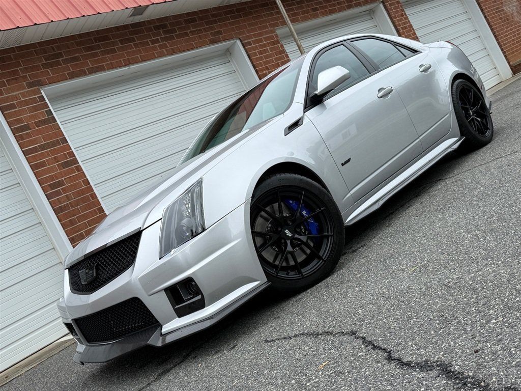Used 2009 Cadillac CTS V RWD image 3