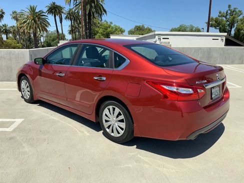 Used 2016 Nissan Altima 2.5 S w/ Power Driver Seat Package FWD image 8