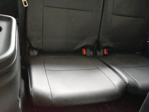 Used 2017 Mitsubishi Outlander SE AWD/4WD image 42