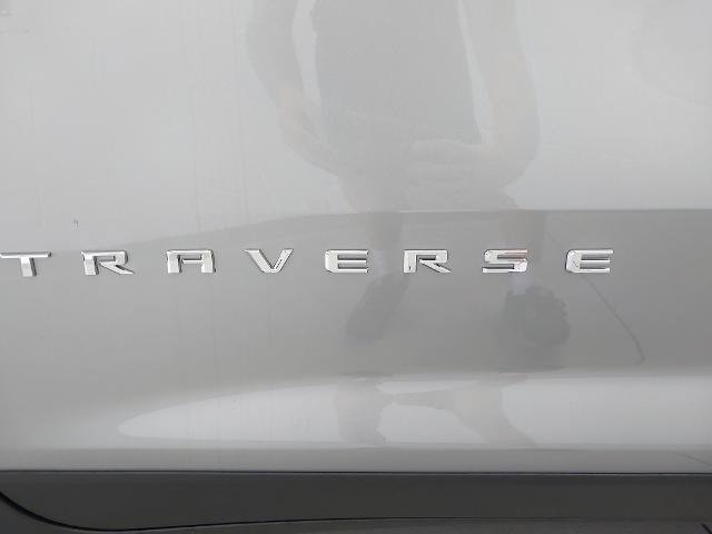 New 2027 Chevrolet Traverse LT w/ Sun and Wheel Package FWD image 32