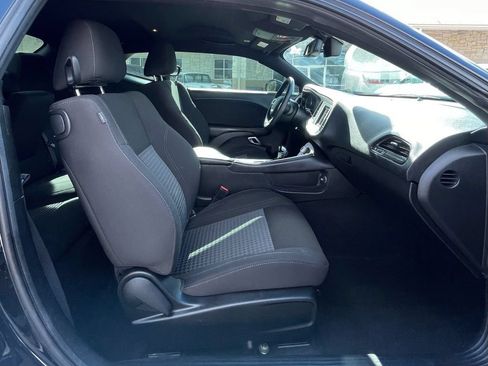 Used 2020 Dodge Challenger SXT RWD image 25