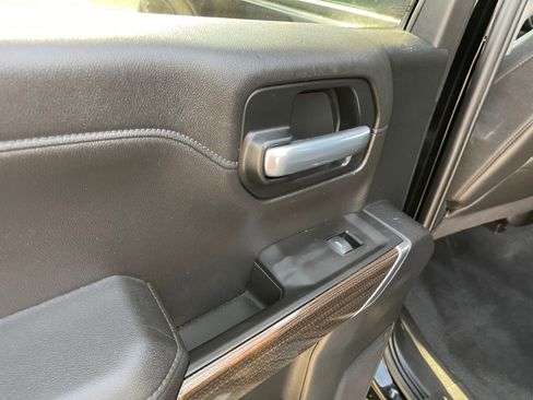 Used 2021 Chevrolet Silverado 1500 LT Trail Boss w/ Convenience Package II image 21