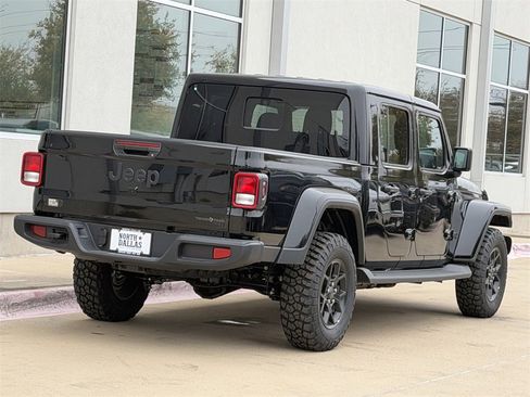 New 2025 Jeep Gladiator Sport image 5