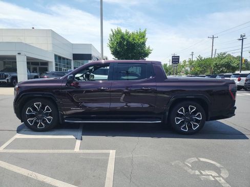 Certified 2025 GMC Sierra EV Denali AWD/4WD image 5