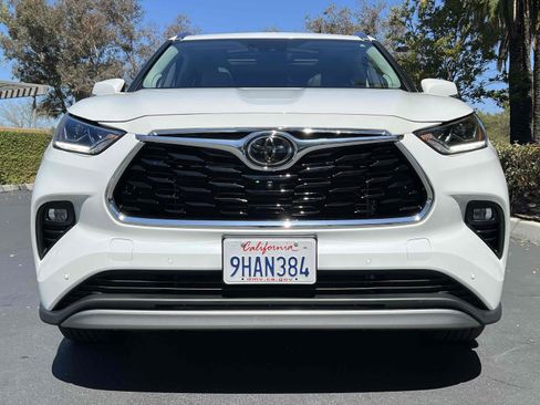 Used 2023 Toyota Highlander Platinum image 52