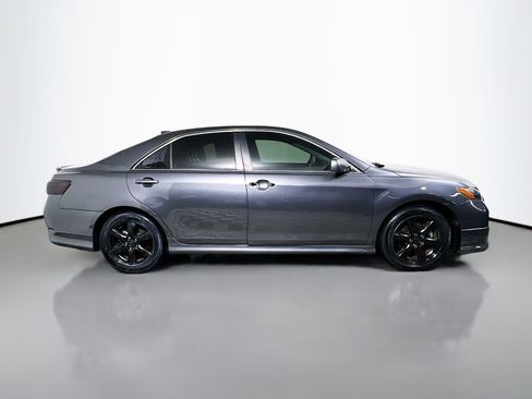 Used 2009 Toyota Camry SE FWD image 3