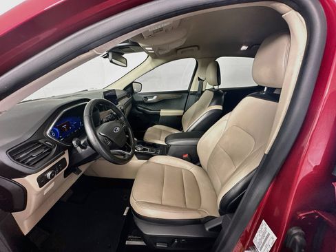 Used 2020 Ford Escape Titanium AWD/4WD image 22