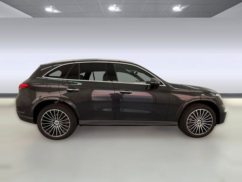 New 2026 Mercedes-Benz GLC 300 image 7