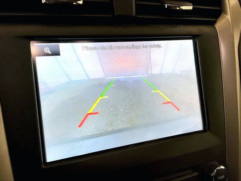 Used 2016 Ford Fusion SE image 20