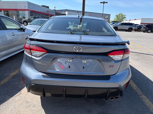 Used 2025 Toyota Corolla SE w/ Convenience Package FWD image 5