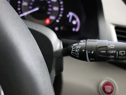 Used 2016 Honda Odyssey SE image 25