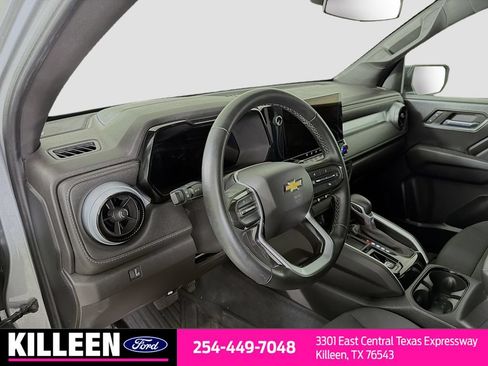 Used 2023 Chevrolet Colorado LT w/ LT Convenience Package RWD image 11