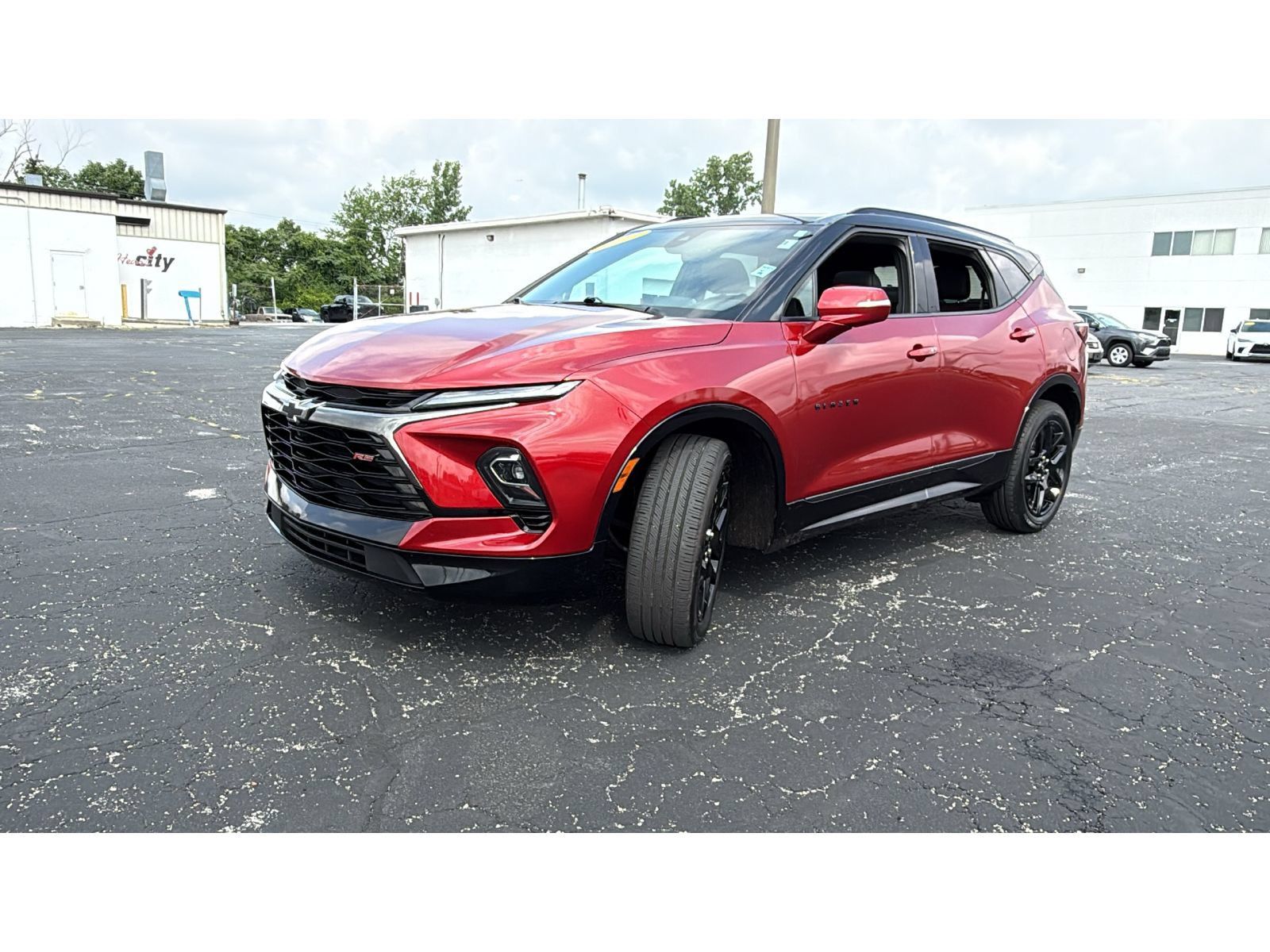 Used 2023 Chevrolet Blazer RS w/ Driver Confidence II Package AWD/4WD image 3