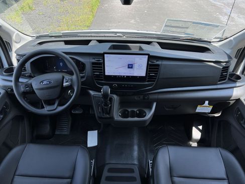 New 2026 Ford Transit 250 148 Medium Roof RWD image 22