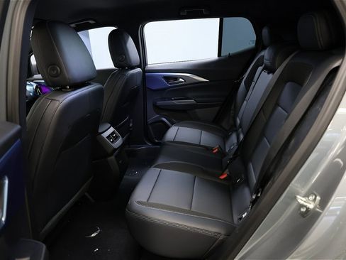 New 2026 Chevrolet Equinox EV LT image 9