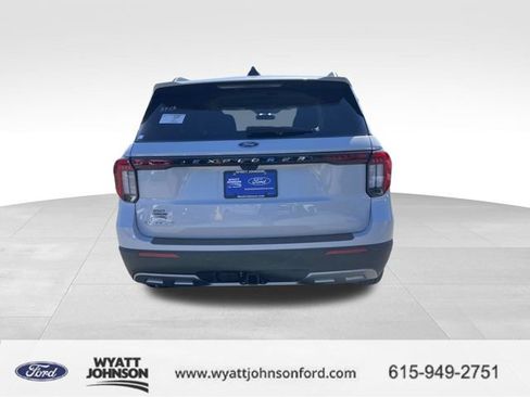 New 2026 Ford Explorer Active RWD image 4
