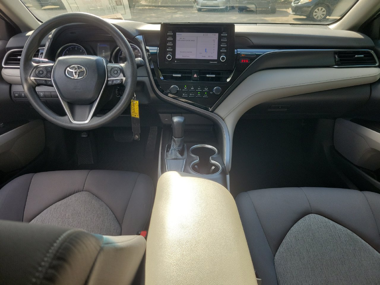 Used 2021 Toyota Camry LE FWD image 12