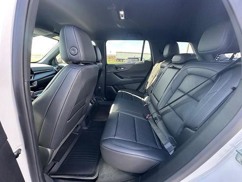 New 2026 Chevrolet Equinox LT w/ Convenience Package II image 17