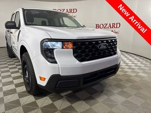 Used 2025 Ford Maverick XL image 1