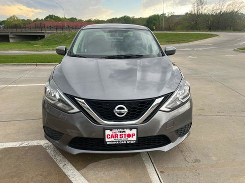 Used 2016 Nissan Sentra SV FWD image 3