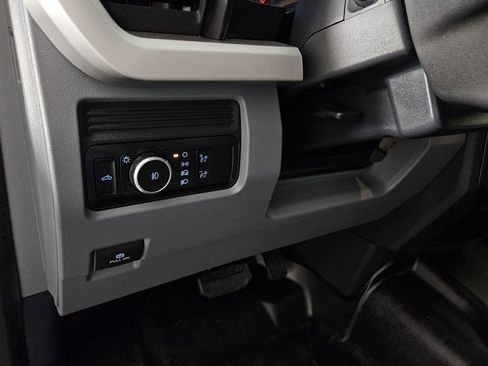 Used 2024 Ford F250 XLT w/ FX4 Off-Road Package AWD/4WD image 25
