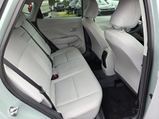 Used 2025 Hyundai Kona SE FWD image 16